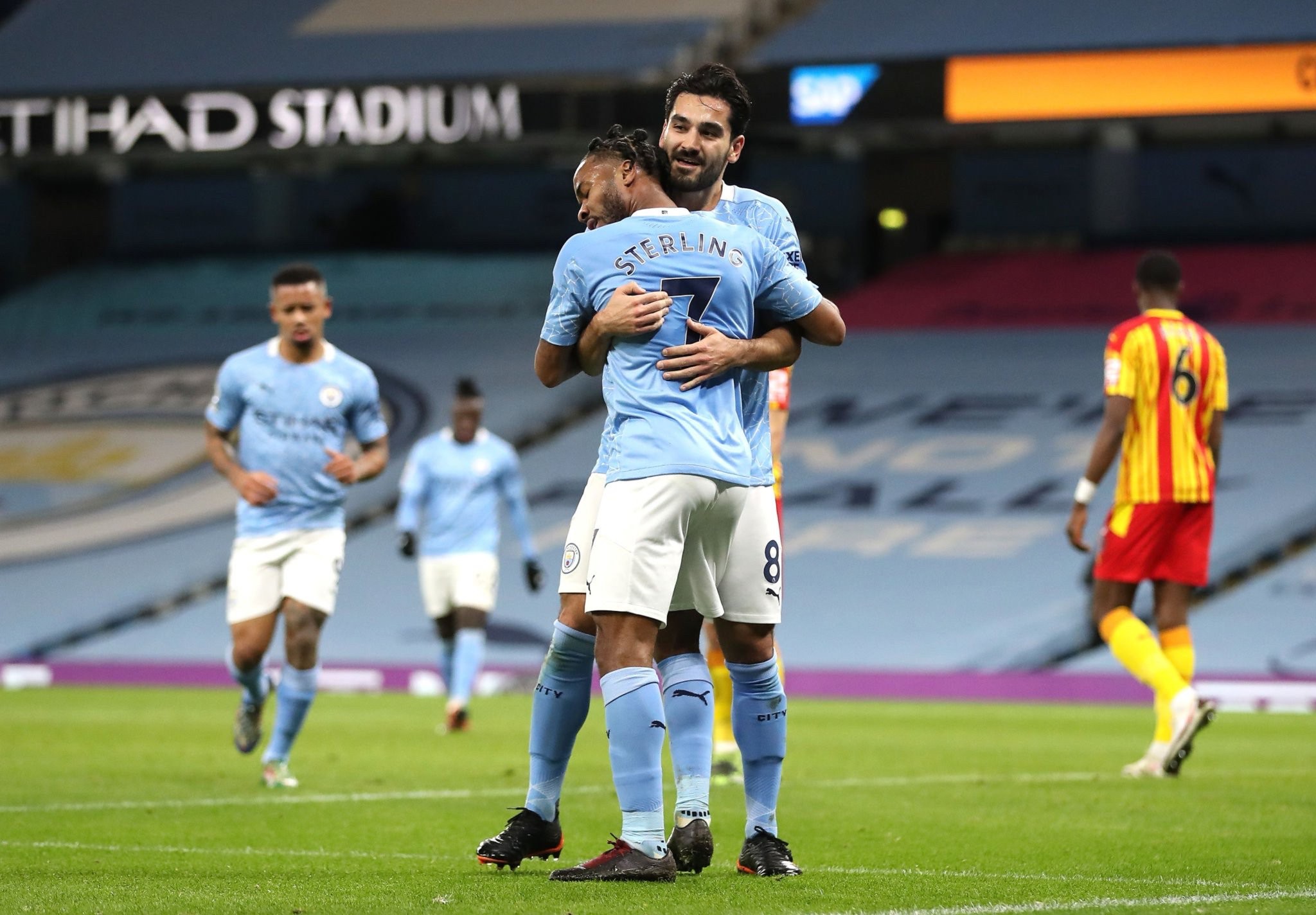 又一次引起 又一次引起